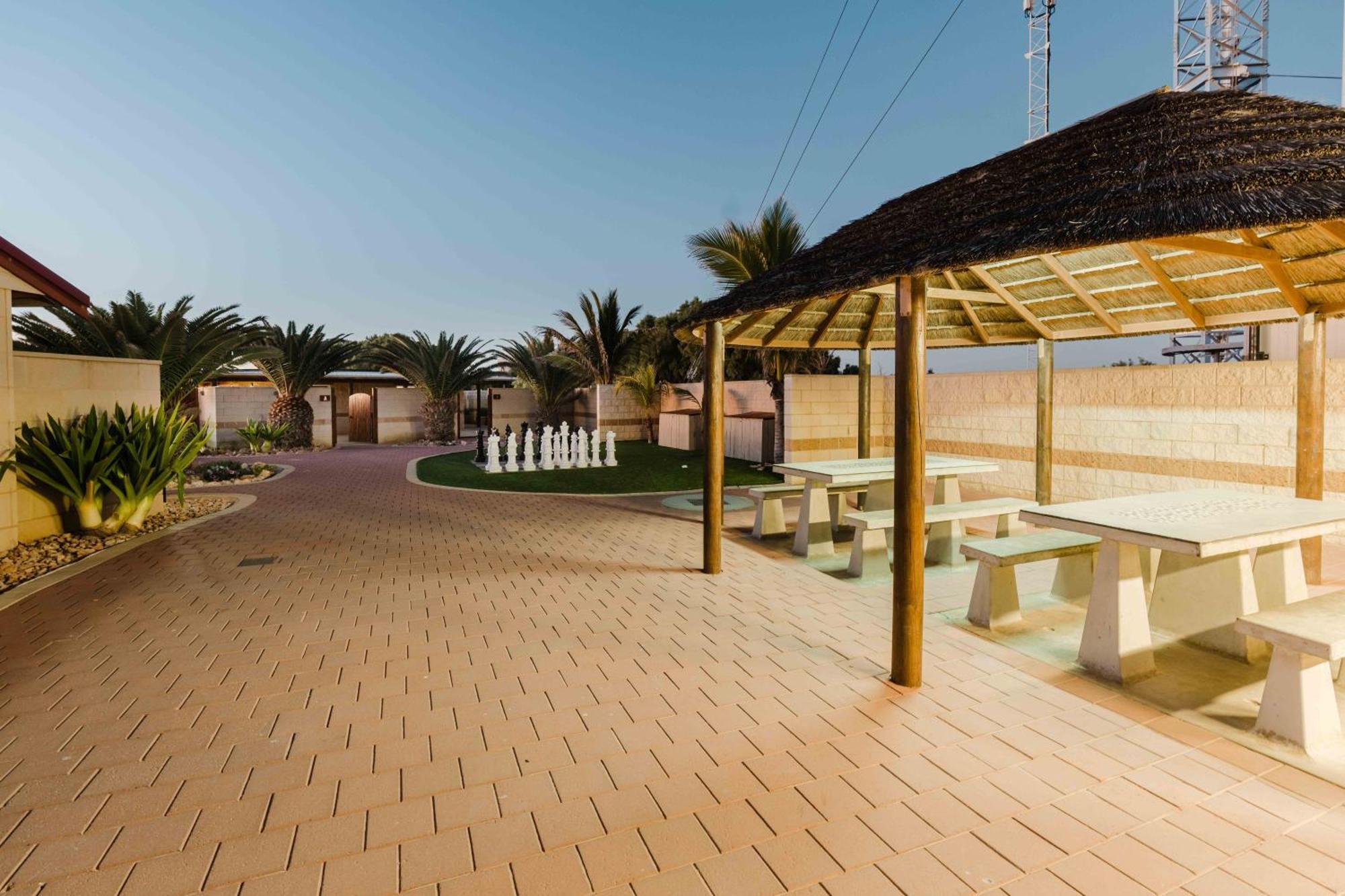 Apartament Peoples Park Coral Bay Zewnętrze zdjęcie