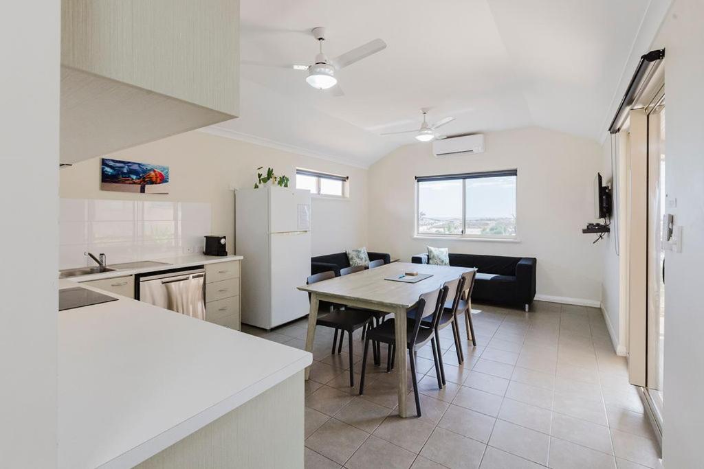 Apartament Peoples Park Coral Bay Zewnętrze zdjęcie